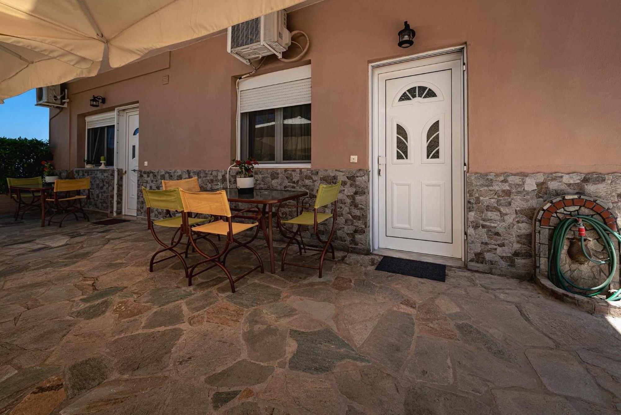 Alexandra'S Garden Apartment Paliouri Exterior photo